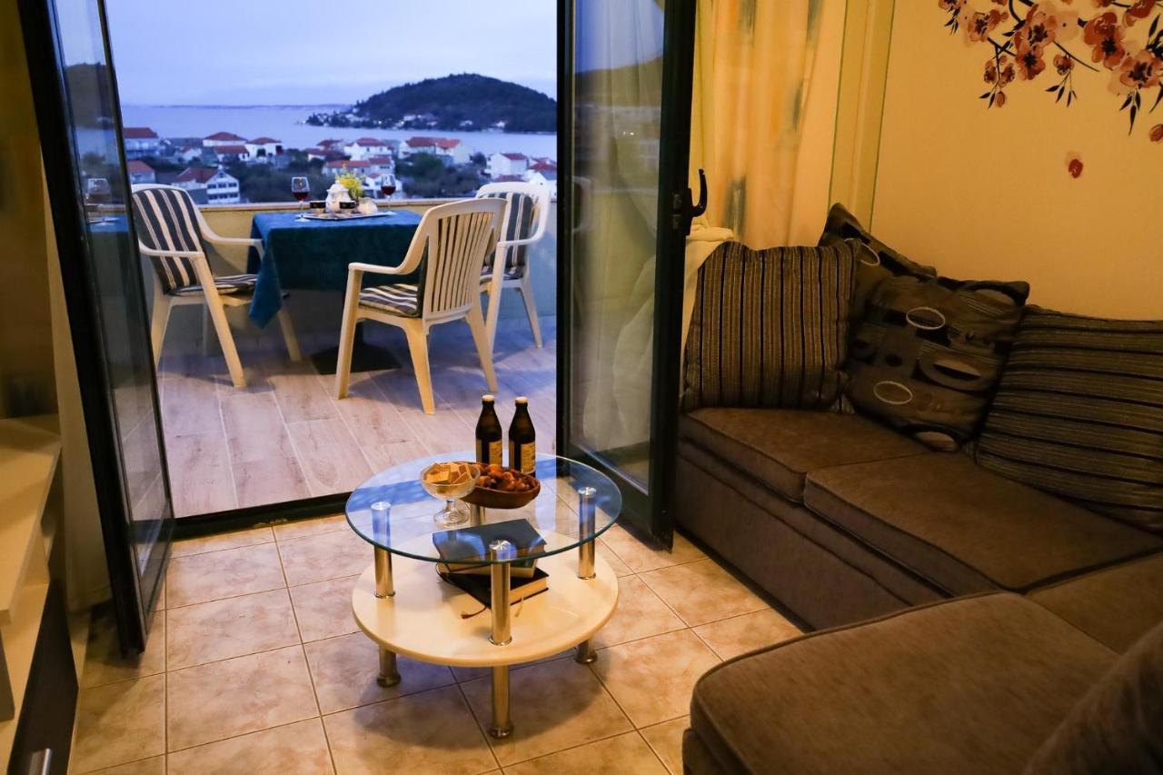 Booking Franov Residence On Island Ugljan With The Pool, Bbq And Beautiful Sea-View! Kali Exterior foto