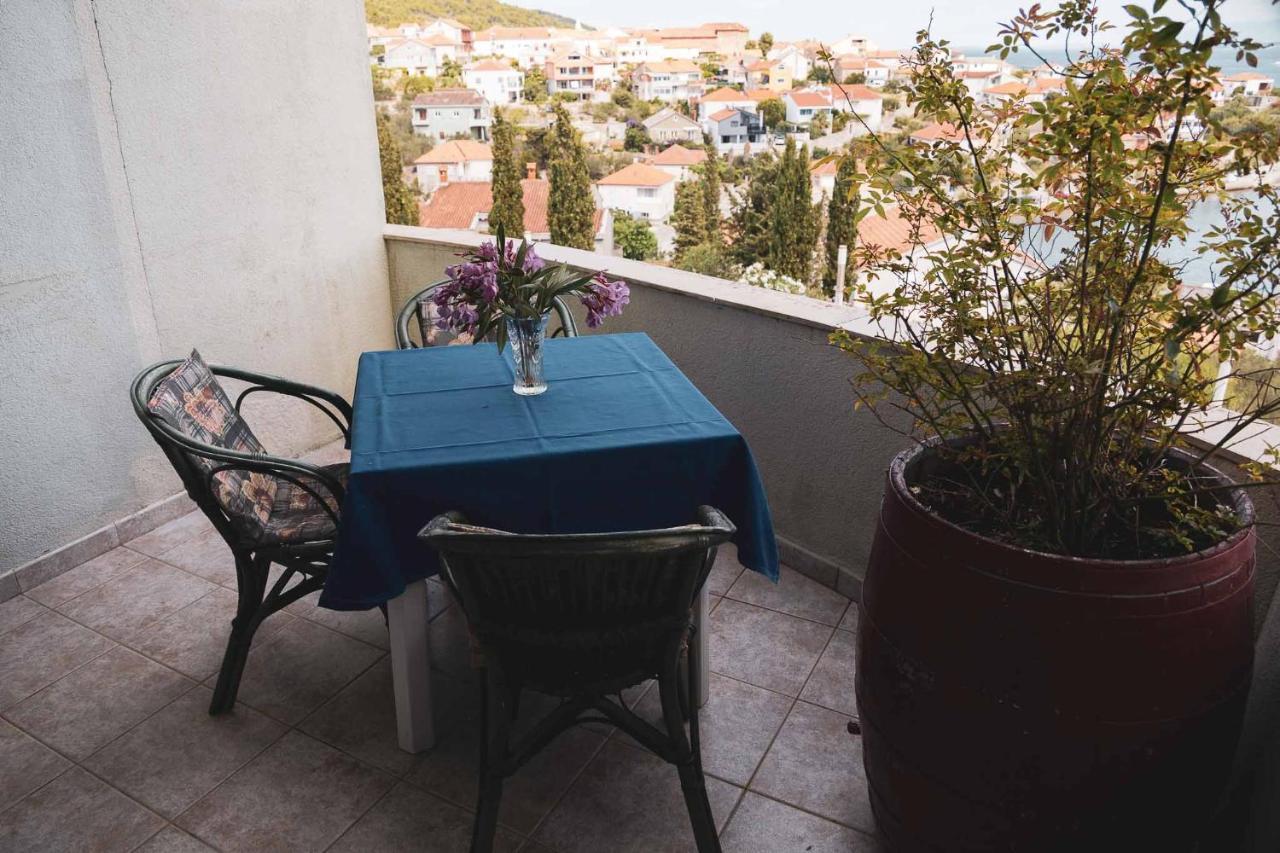 Booking Franov Residence On Island Ugljan With The Pool, Bbq And Beautiful Sea-View! Kali Exterior foto